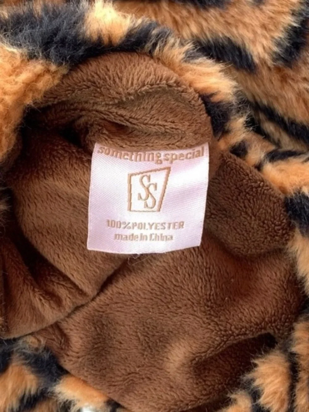 Tiger Print Scarf with Attached Plush Paws and Claw Hand Pockets, Kids One Size